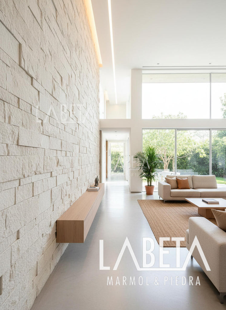 Blanco Galarza en pasillo residencial - Piso piedra natural LABETA