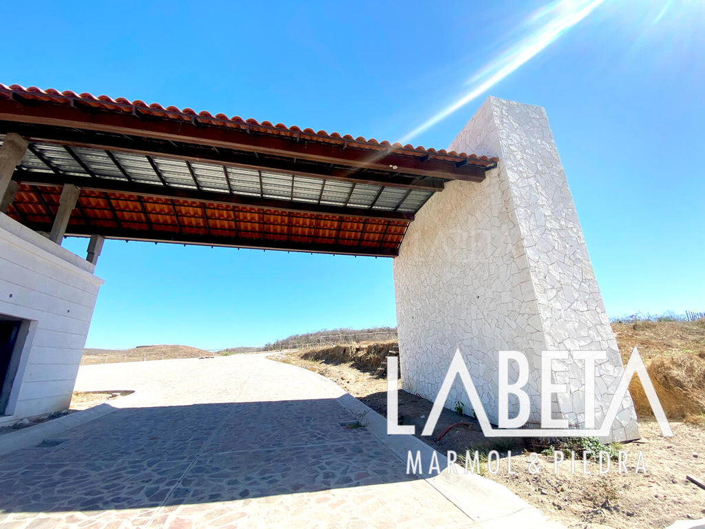 Piedra Blanco Galarza 1era Formato Irregular