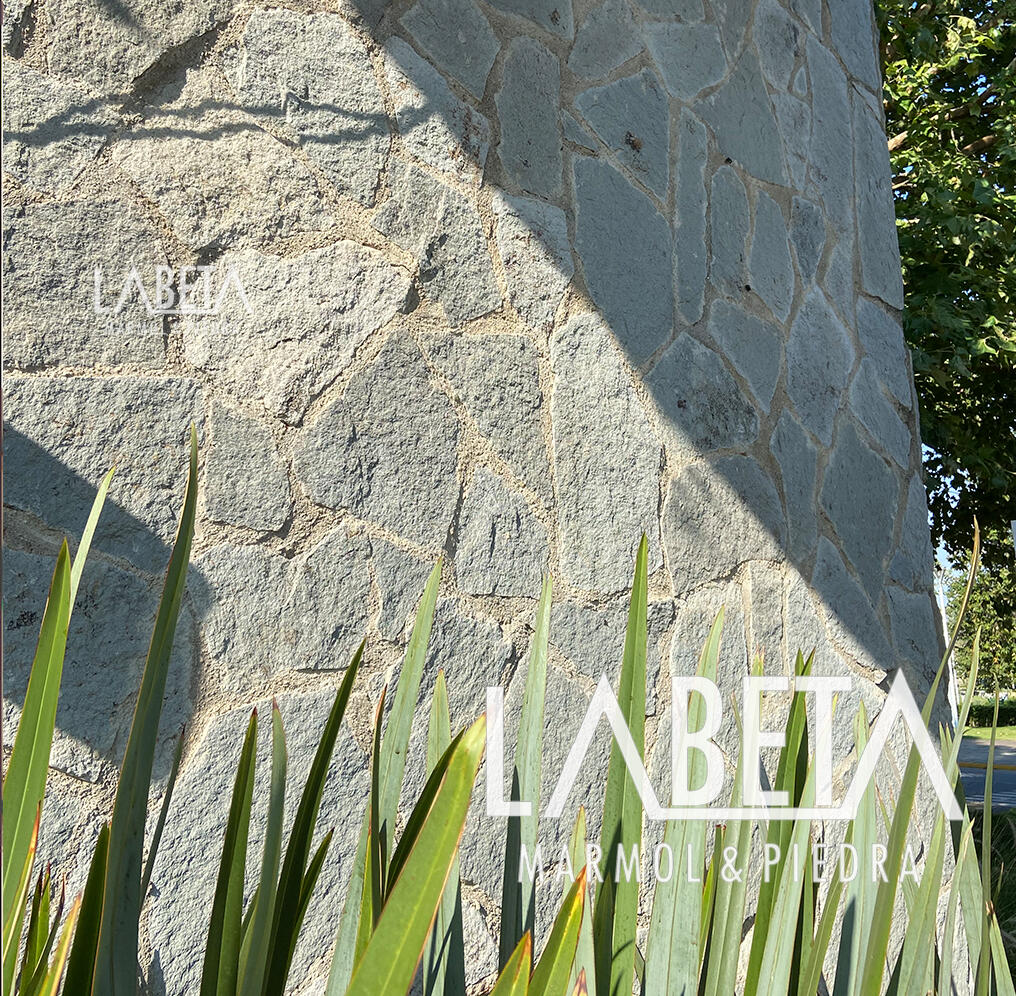 Piedra Diamantada Laja En Muro Piedra Gris Cuarcita | Piedras Labeta