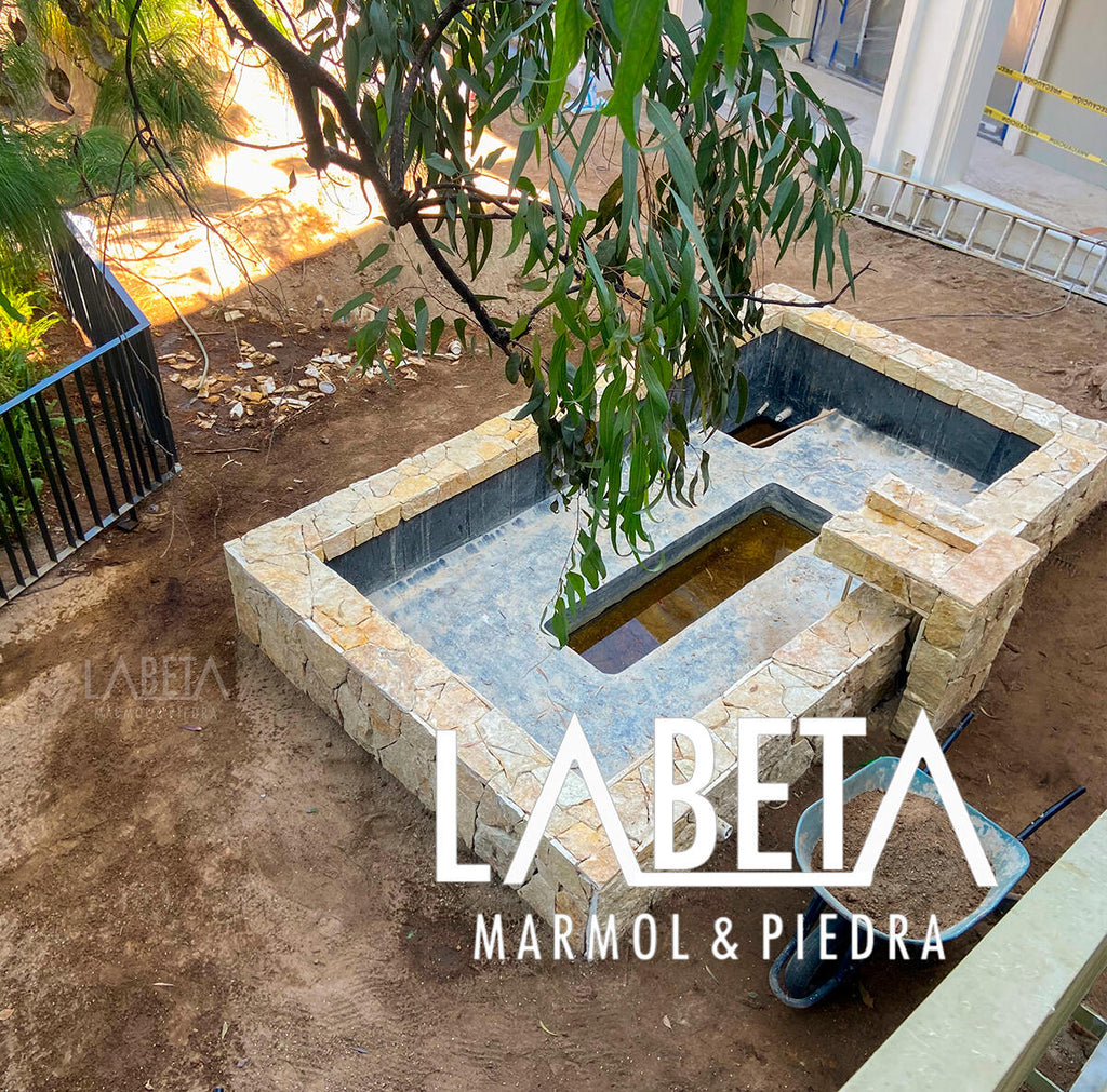 Piedra Dorada Fuente | Piedras Labeta