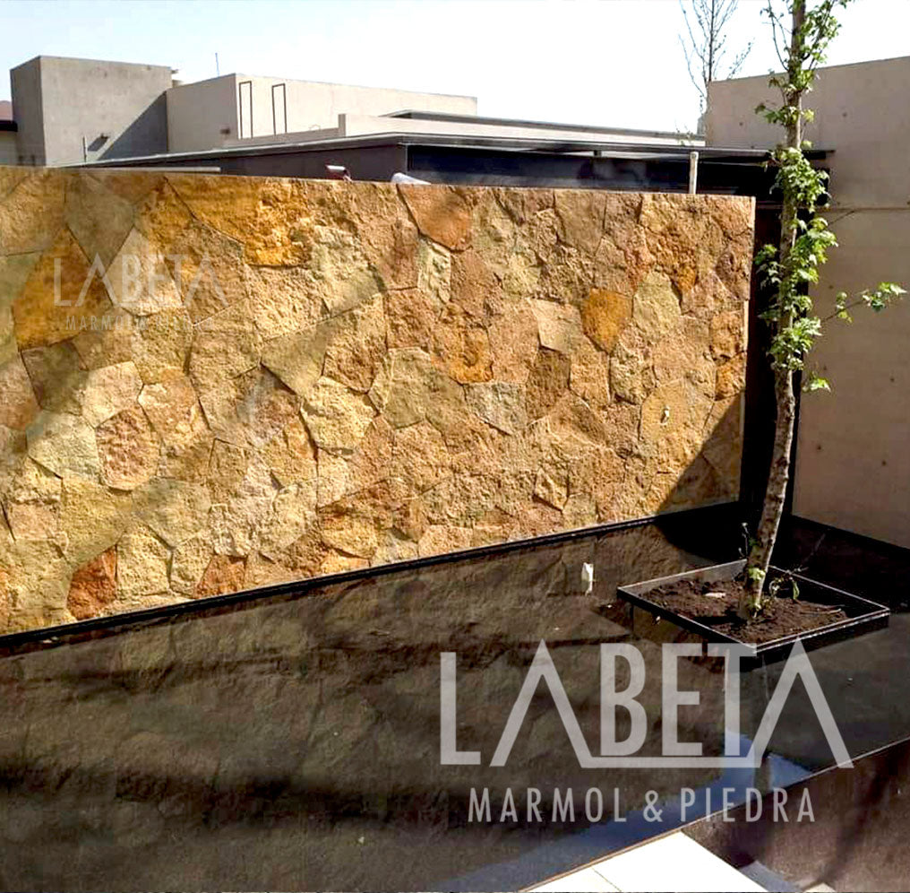 Piedra Oro viejo en Laja - Piedras Labeta