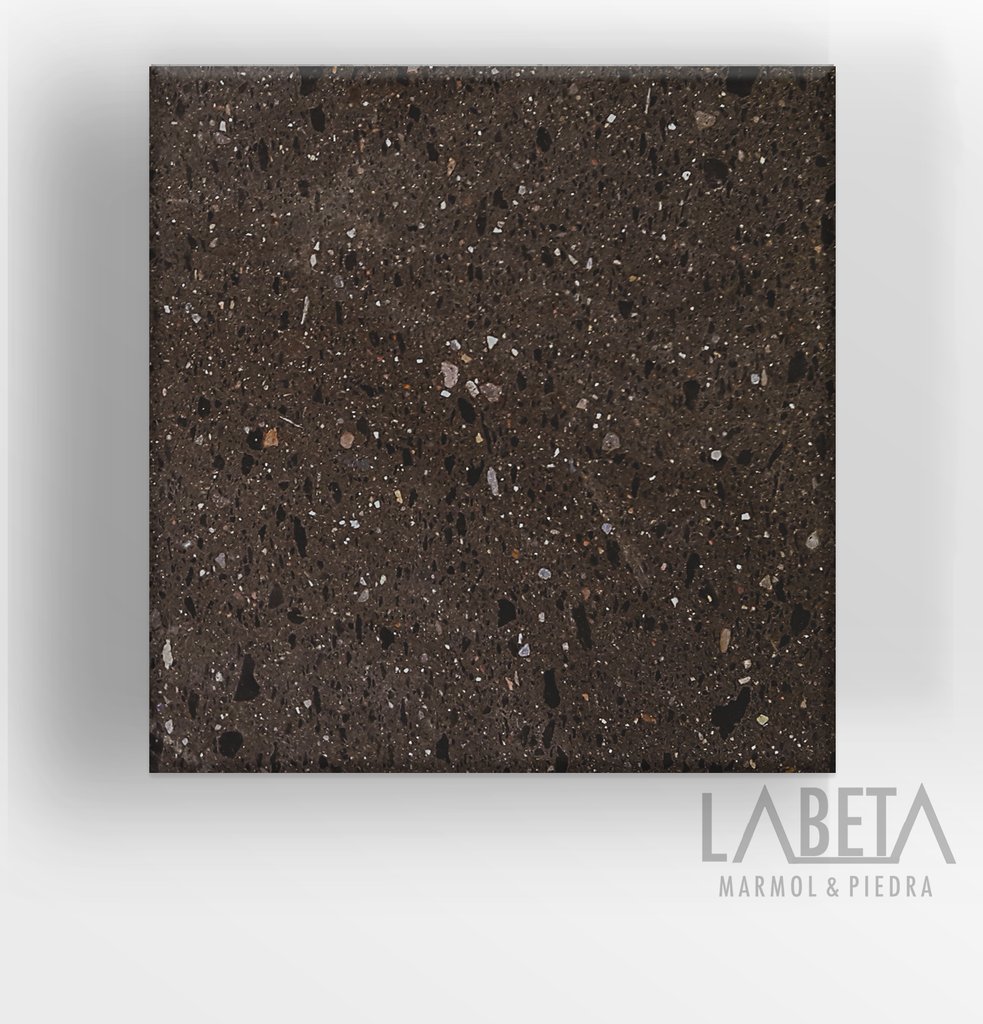 Cantera Café Barragán detalle de incrustaciones | Piedra natural cálida para interiores y exteriores | Piedras Labeta